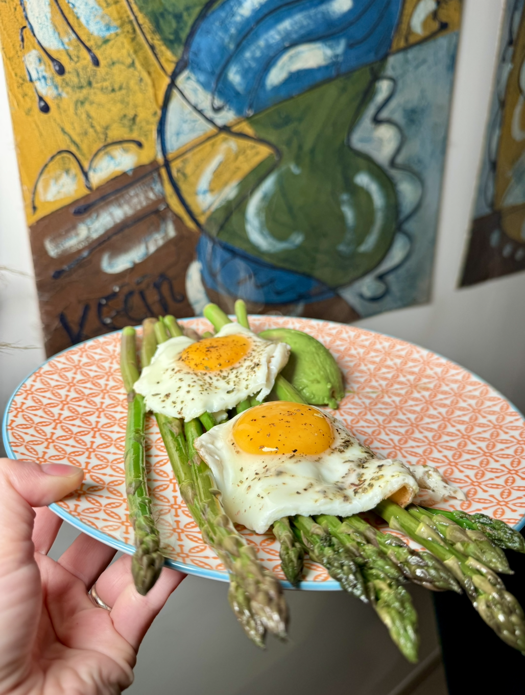 Roppanós spárga recept egyszerűen, olívaolajon, sok fokhagymával, mediterrán módra! 